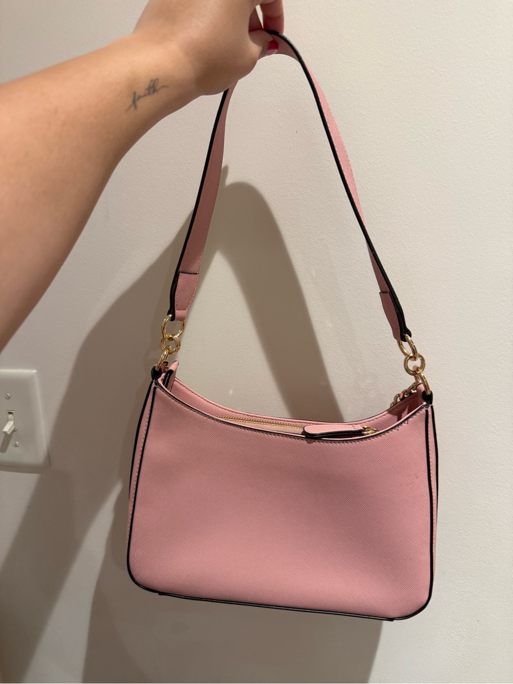 Guess bag - Picture 2 of 2